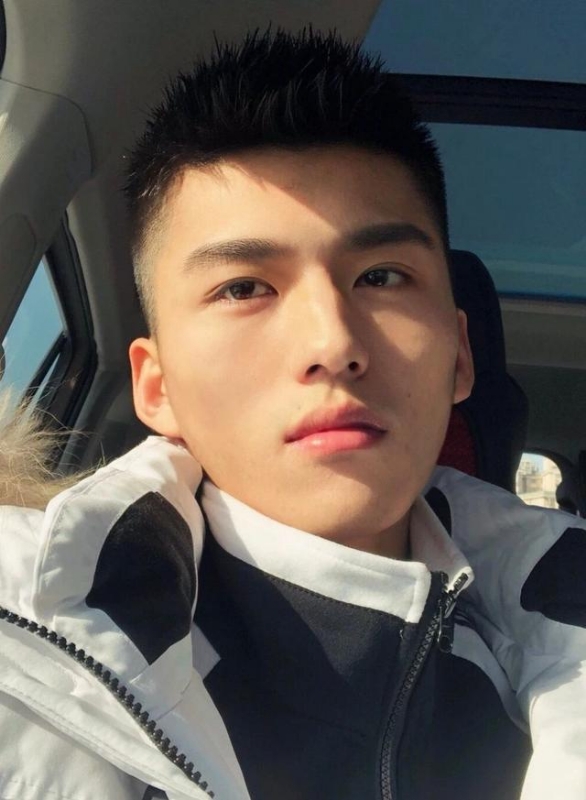 飞翔的第一张照片--马尾交友网