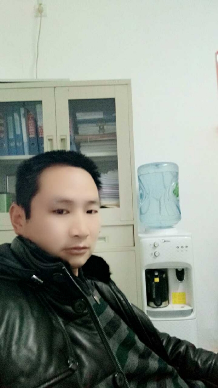蓝色棒棒糖的第一张照片--马尾交友网