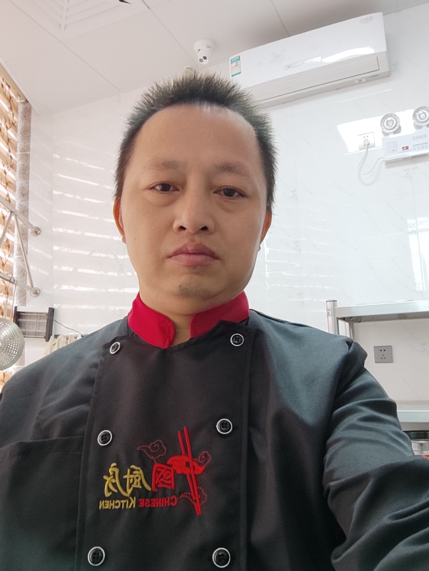 圆梦的第一张照片--马尾交友网