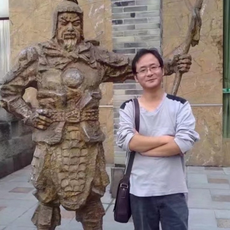 孤狼的第三张照片--马尾交友网
