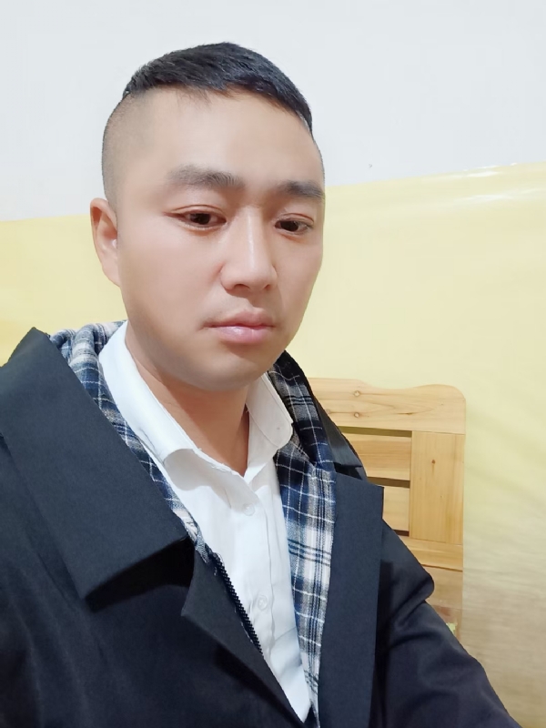 小天的第一张照片--马尾交友网