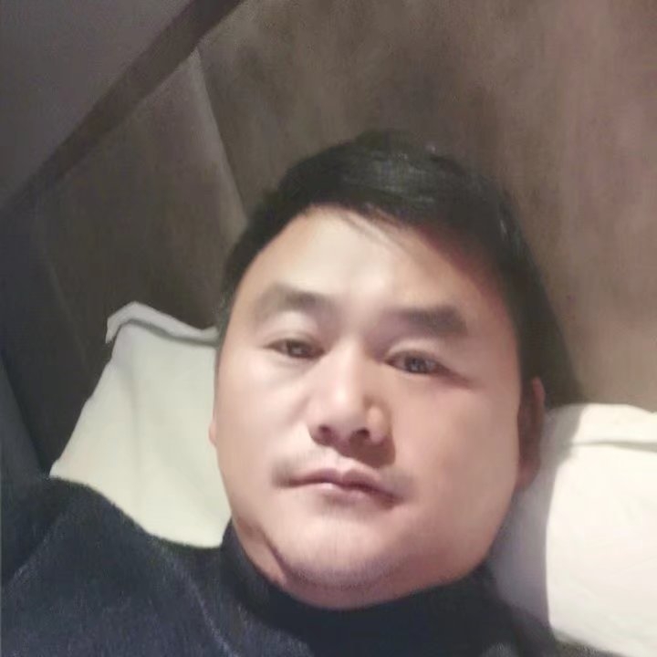 奔跑的第四张照片--马尾交友网