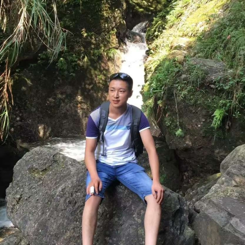 人杰地也灵的第一张照片--马尾交友网