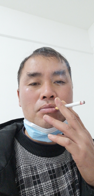 龙心的第一张照片--马尾交友网