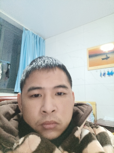 寂寞的第一张照片--马尾交友网