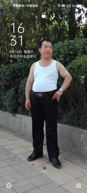 不加糖的苦咖啡的第二张照片--马尾交友网