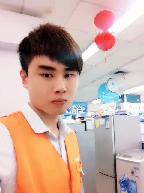 罗自强的第一张照片--马尾交友网