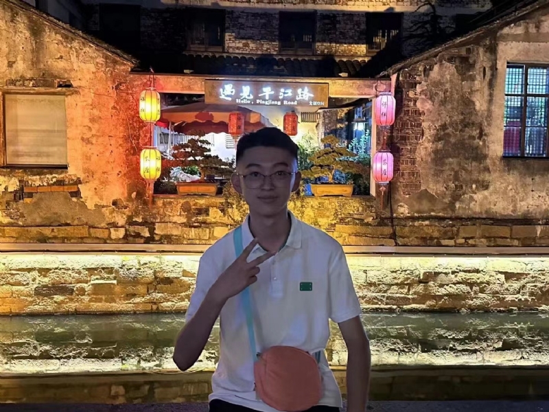 李四的第一张照片--马尾交友网