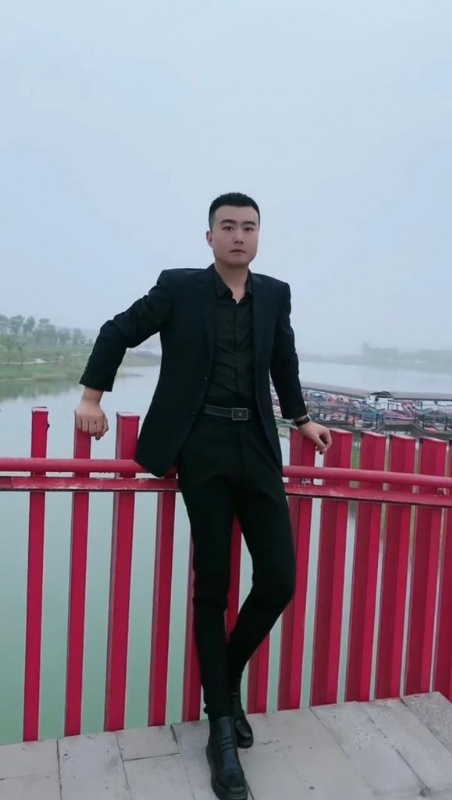 Albert的第一张照片--马尾交友网