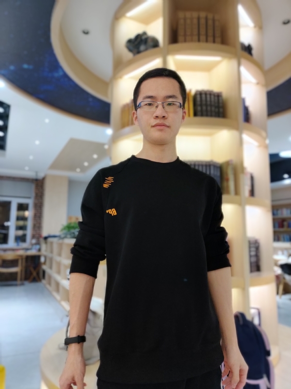 轩墨的第一张照片--马尾交友网