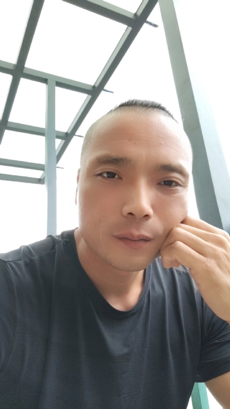 伯爵的第三张照片--马尾交友网
