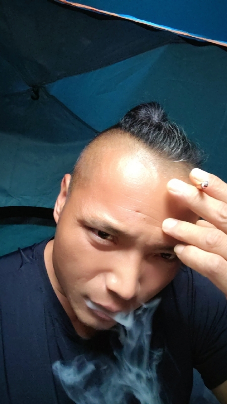伯爵的第四张照片--马尾交友网