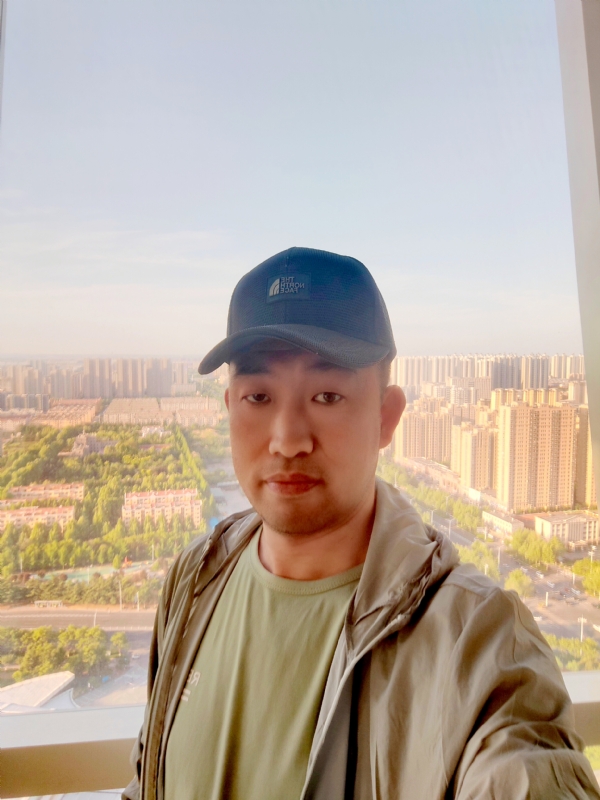 勇攀高峰的第一张照片--马尾交友网