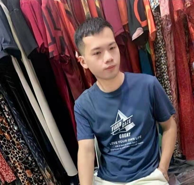 萃臻的第一张照片--马尾交友网