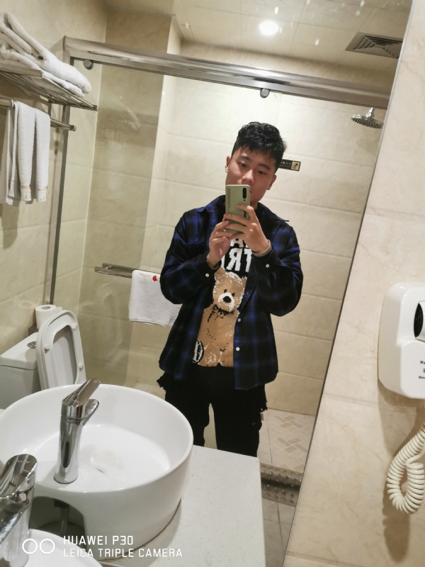 佛系人生的第四张照片--马尾交友网