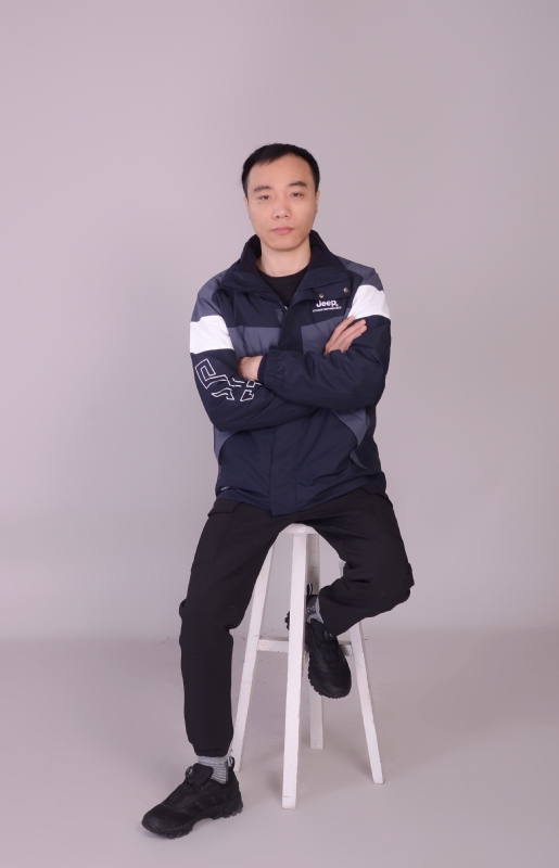 一只孤单的猫的第一张照片--马尾交友网