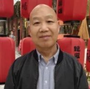 教师作家寻伴侣的第一张照片--马尾交友网