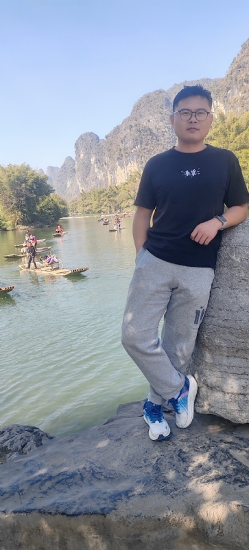 受过伤的狼的第二张照片--马尾交友网