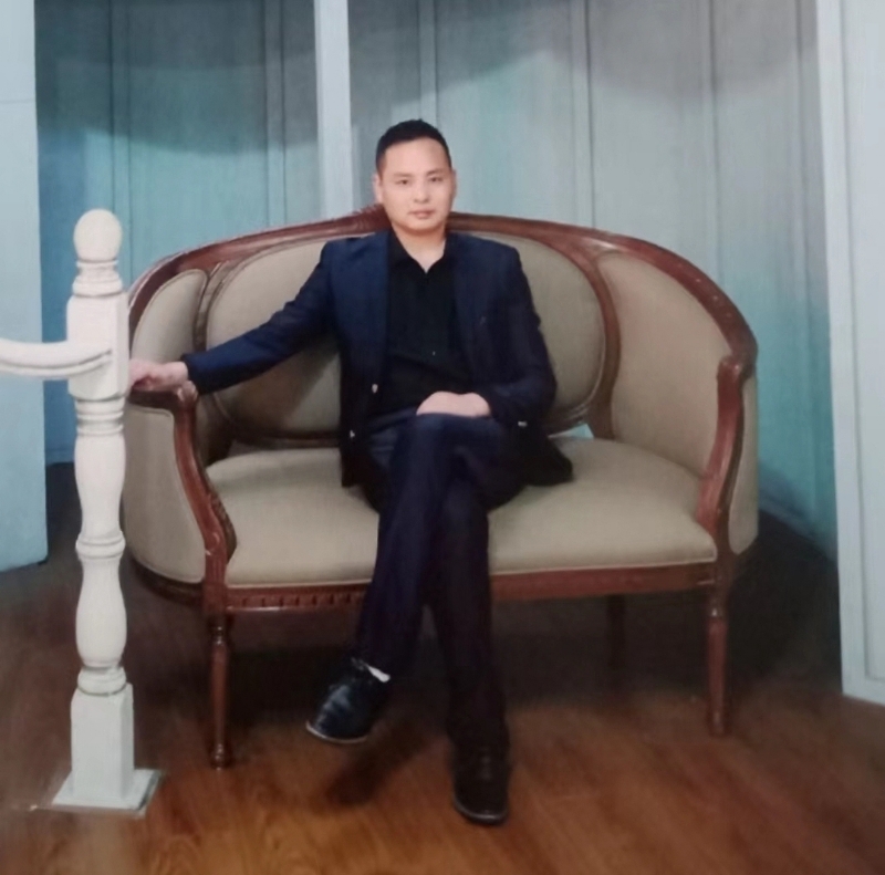 龙行天下的第二张照片--马尾交友网