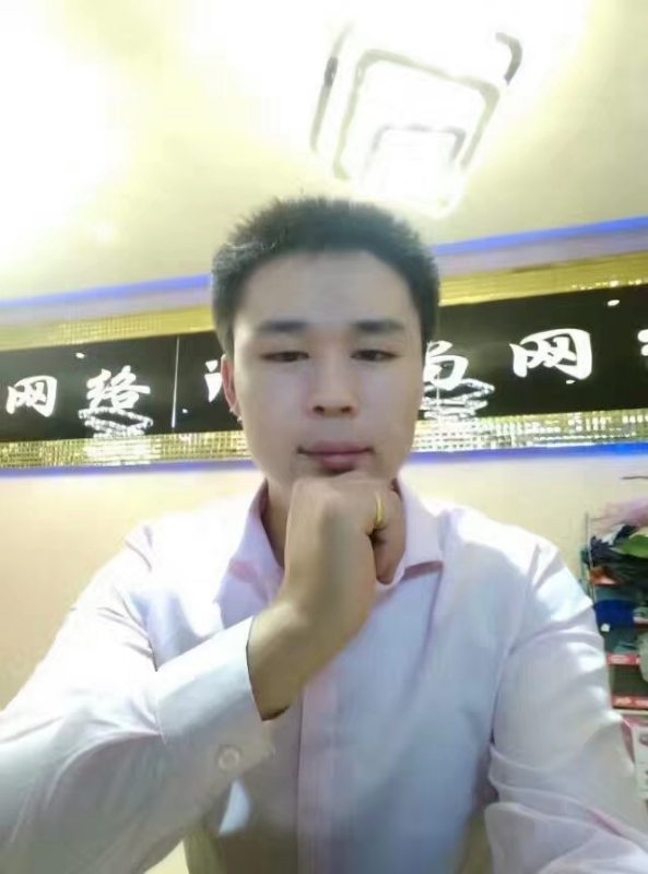 沉默寡言的第一张照片--马尾交友网