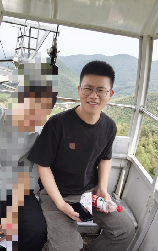 奔奔笨笨的第二张照片--马尾交友网