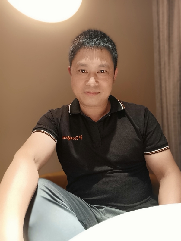 影子的第一张照片--马尾交友网